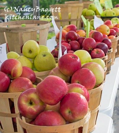 5 Best Apples for Baking (Granny Smith, Honeycrisp & More)