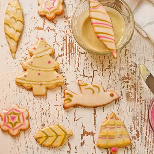 Cut Out Cookies Using the Wax Paper Technique - Pastries Like a Pro