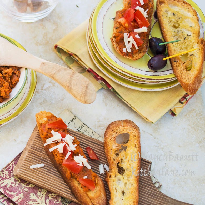 Sun Dried Tomato Crostini One Good Party Snack That S Also Healthy